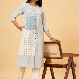 RANGMANCH BY PANTALOONS Geometric Printed Straight Kurta-picture-55