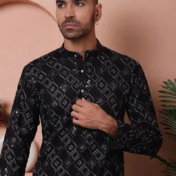 Jompers Men Geometric Printed Thread Work Kurta image 4