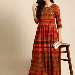 SHOWOFF Geometric Yoke Design Mirror Work Kurta image 1