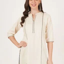 Brownverse Embroidered Mandarin Collar Gotta Patti Straight Cotton Kurta-image-78