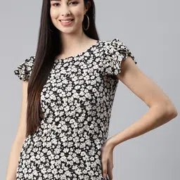 MALHAAR Black & White Floral Printed Kurti-image-14
