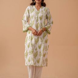 House of Pataudi Floral Printed V-Neck Panelled Beads Work Linen Kurta-image-82