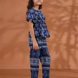say Geometric Print Top & Pants Set image 2