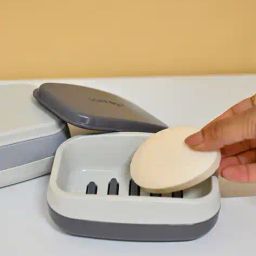 market 99 Rectangular Plastic Soap Dish With Lid  image 3