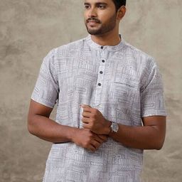 ramraj cotton Men Regular Fit Geometric print Short Kurta with Mandarin Collar image 4