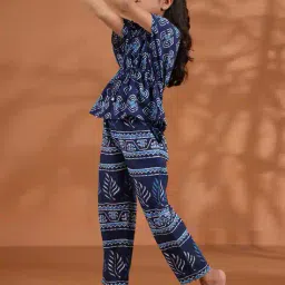 say Geometric Print Top & Pants Set image 5