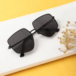 Carlton London Women Black Lens & Black Rectangle Sunglasses CLSW029-image-45