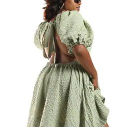 Curve Open-Back Puff Sleeve Mini Dress-picture-9