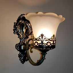 Whiteray Gold-Toned & Black Textured Metal Traditional Abstract Shaped Shaped Wall Lamp-17