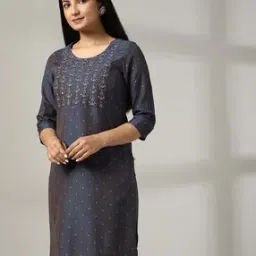 Women Embroidered Round-Neck Straight Kurta-picture-9