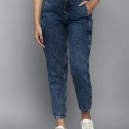Washed Relaxed Jeans-image-44