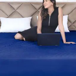 Quilted Waterproof Queen-Size Bed Mattress Protector-image-16