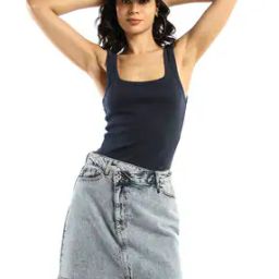 Low Square-Neck Vest-image-48