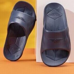 Men Typographic Print Round-Toe Slides-image-113