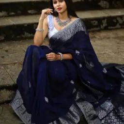 Banarasi Silk Saree with Contrast Border-image-10