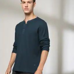 Men Waffle-Pattern Slim Fit Henley T-Shirt-image-79