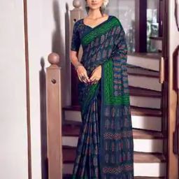 Women Floral Print Saree with Contrast Border-picture-46
