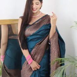 Women Traditional Saree-image-28