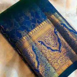 Women Woven Banarasi Silk Saree-picture-40