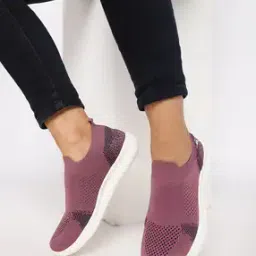 Low-Top Slip-On Shoes-image-4