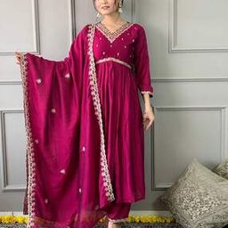 Women Embroidery Flared Kurta Set-picture-22