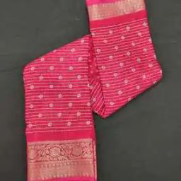 Women Floral Print Saree with Contrast Border-image-40