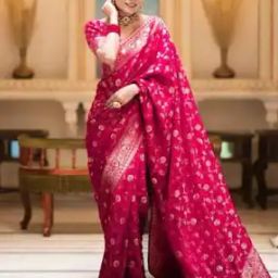 Women Traditional Saree-image-28