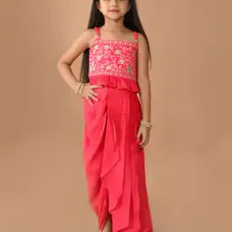 Embroidered Kurta with Sleeveless-image-34