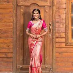 Women Banarasi Silk Kanjivaram Saree-image-14