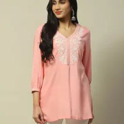 Women Embroidered Round-Neck Tunic-image-32