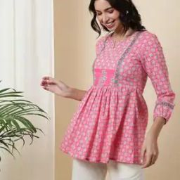 Women Floral Print Regular Fit Tunic-image-46