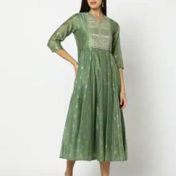 Women Embroidered V-Neck Flared Kurta-picture-3