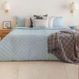 Quilted Marian King-Size Quilt with Pillow Covers-image-42