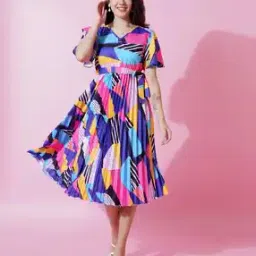 Women Printed Pleated A-Line Dress-image-5