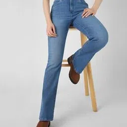 Mid-Rise Jeans with Insert Pockets-image-94