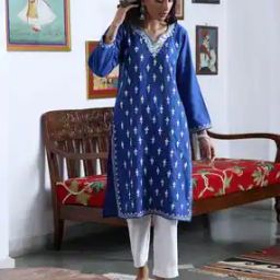 Women Embroidered Straight Kurta-image-2