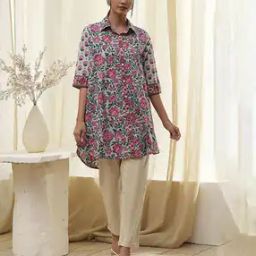Women Floral Print Relaxed Fit Shirt with Spread Collar-43