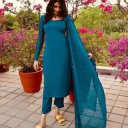 Women Square-Neck Straight Kurta Set-21