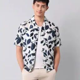 Men Leaf Print Relaxed Fit Shirt with Short Sleevs-image-75