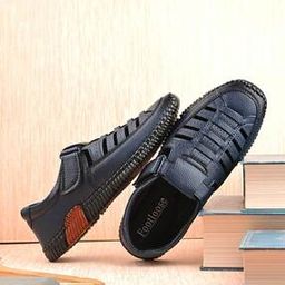 Men Colourblock Slip-On Sandals-8