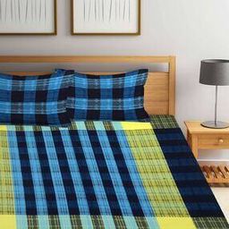Checked Double King Size Bedcover with 2 Pillow Covers-image-47