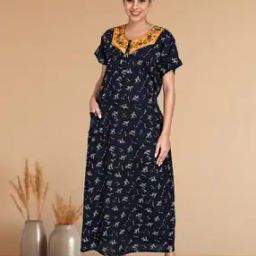 Women Printed Square-Neck Nightie-image-4