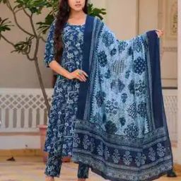 Women Floral Print Flared Kurta Set-image-75