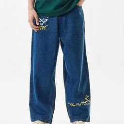 Men Typographic Print BaggyJeans -image-1
