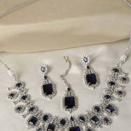 Stone-Studded Multi-Piece Jewellery Set-10
