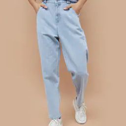 Women Lightly-Washed Straight Fit Jeans-image-6