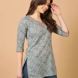 Women Floral Print Flared Kurta-image-32