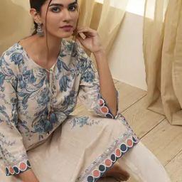 Women Floral Print Cotton Straight Kurta-image-69