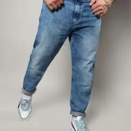 Men Lightly Washed Relaxed Fit Jeans-image-23