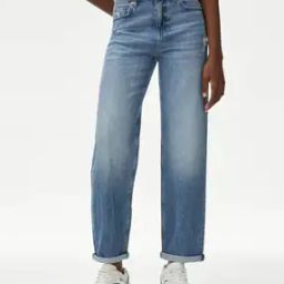 Women Mid-Wash Boyfriend Jeans-image-4
